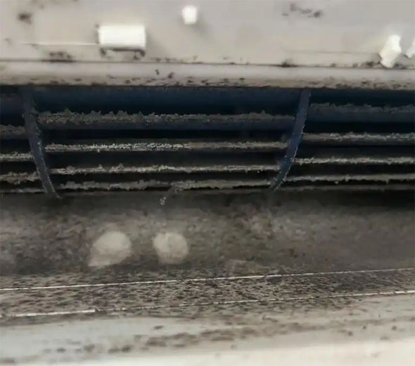 临泽空调吹的风有股烧焦味是怎么回事